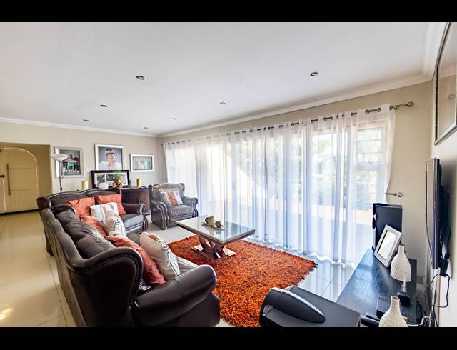 4 BEDROOM FREESTANDING FOR SALE IN BEACON BAY